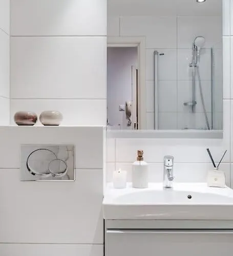 In Frogner/solli Close To Royal Castle Apartment